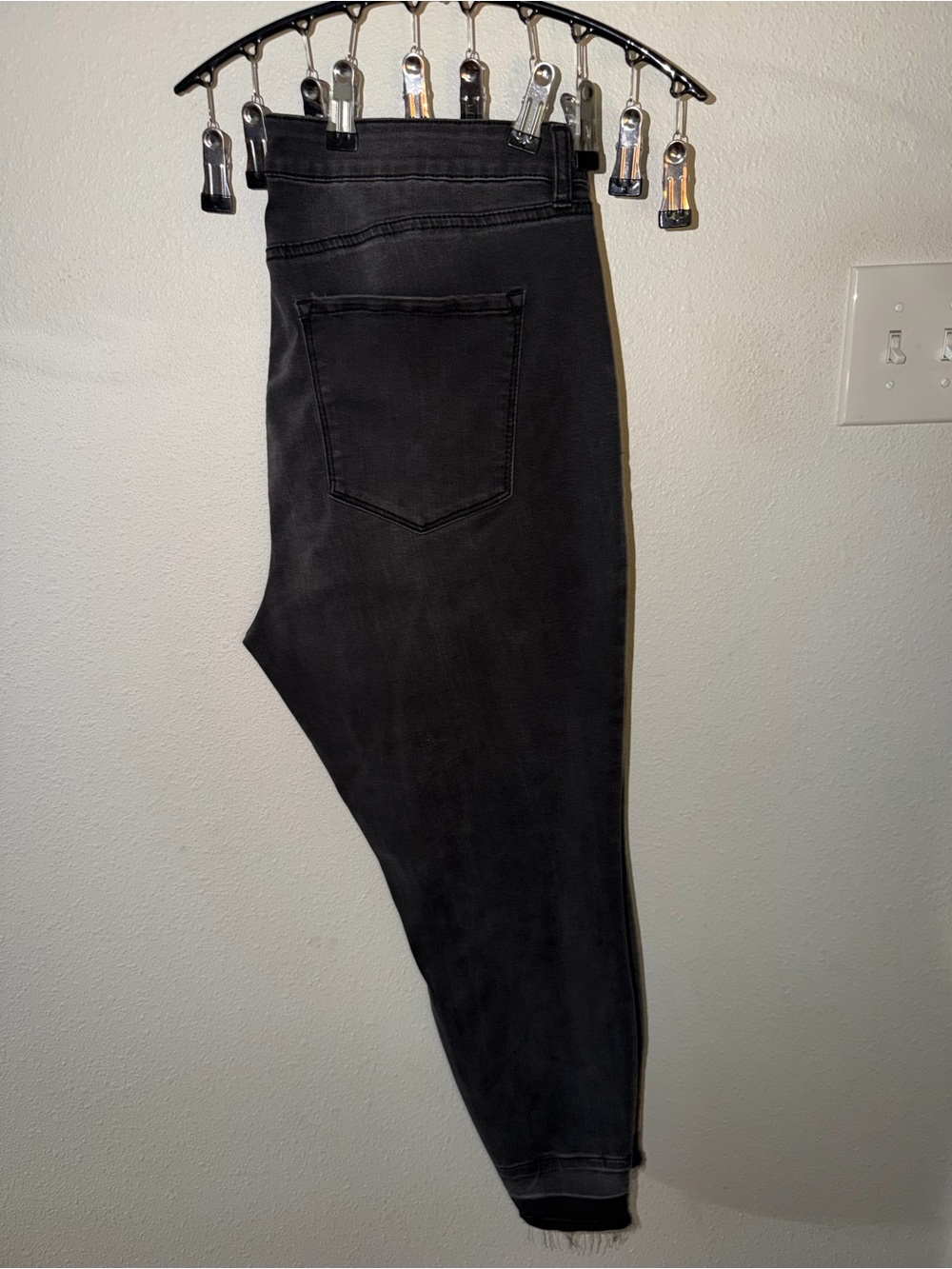refuge Women's Distressed Straight Leg Black Jeans size 18